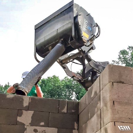 Déversement de béton godet sima