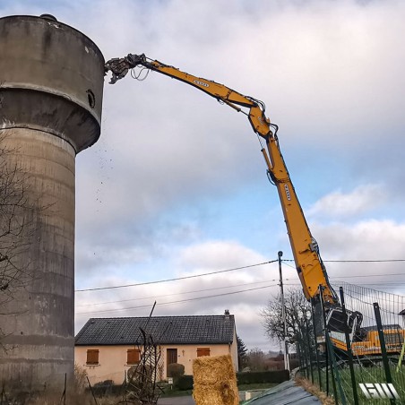 multiprocesseur de démolition en action