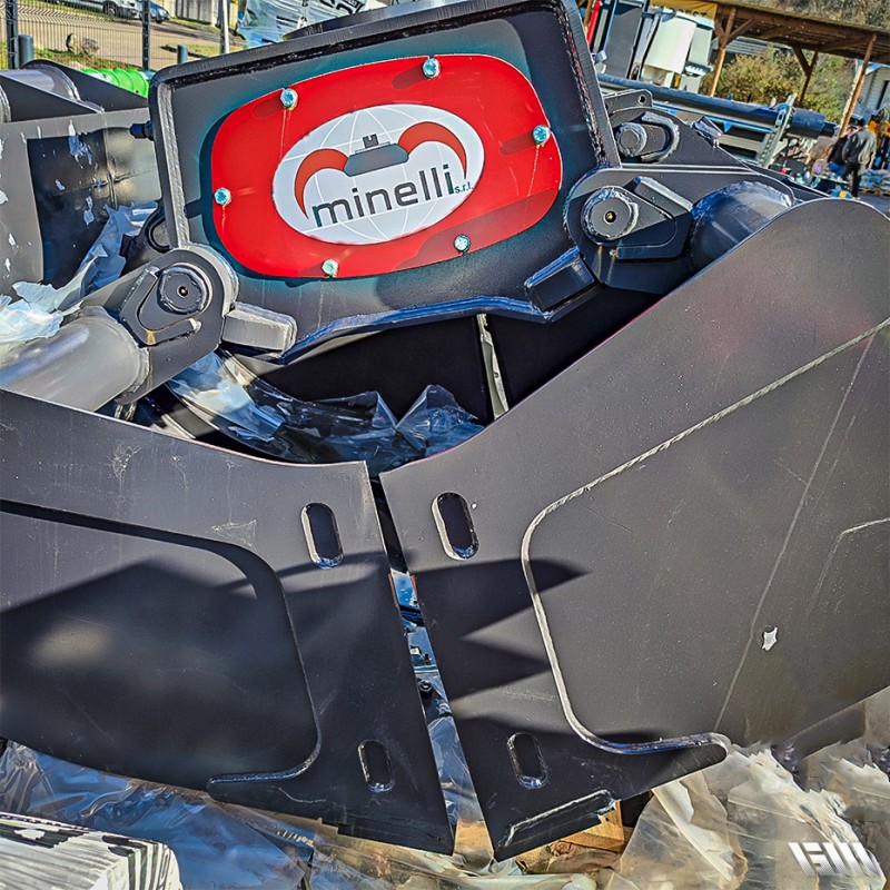 Benne de reprise pour terrassement