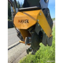 Rogneuse de souche hydraulique HAVEL K10-B pelle 0.8 à 3T, qualité Finlandaise de chez HAVEL