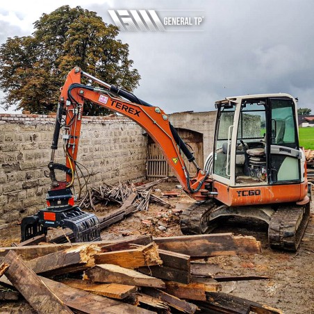 pince de tri sur chantier démolition