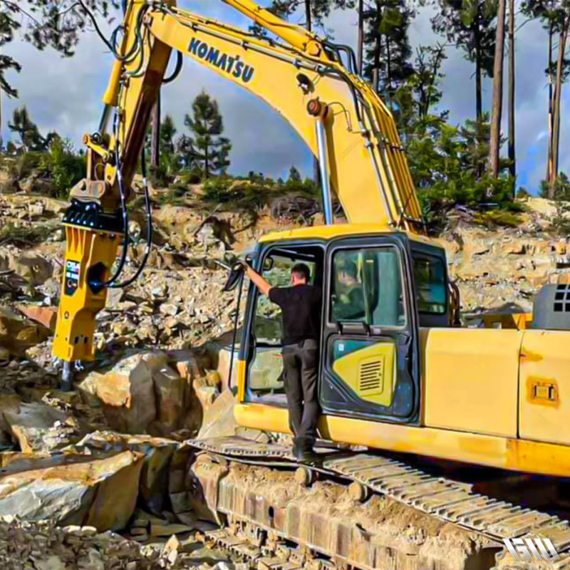 Pelle lourde équipée de BRH